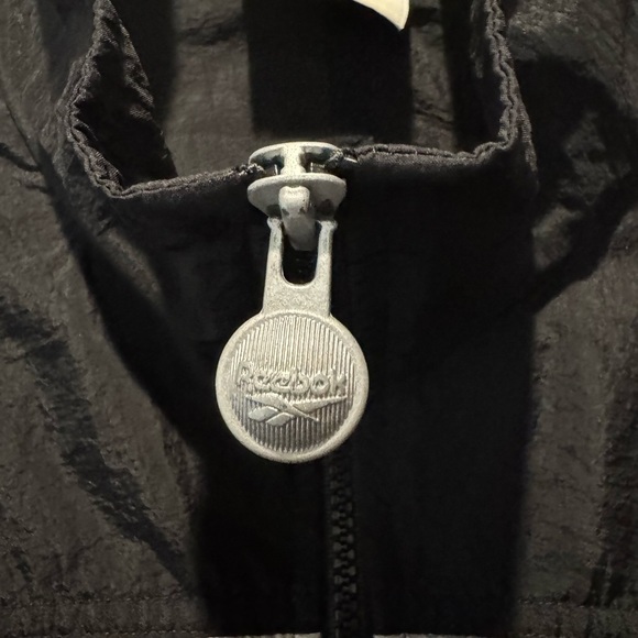 Reebok Black Windbreaker Jacket Size L Unisex Zip Front Outdoor - Picture 7 of 16